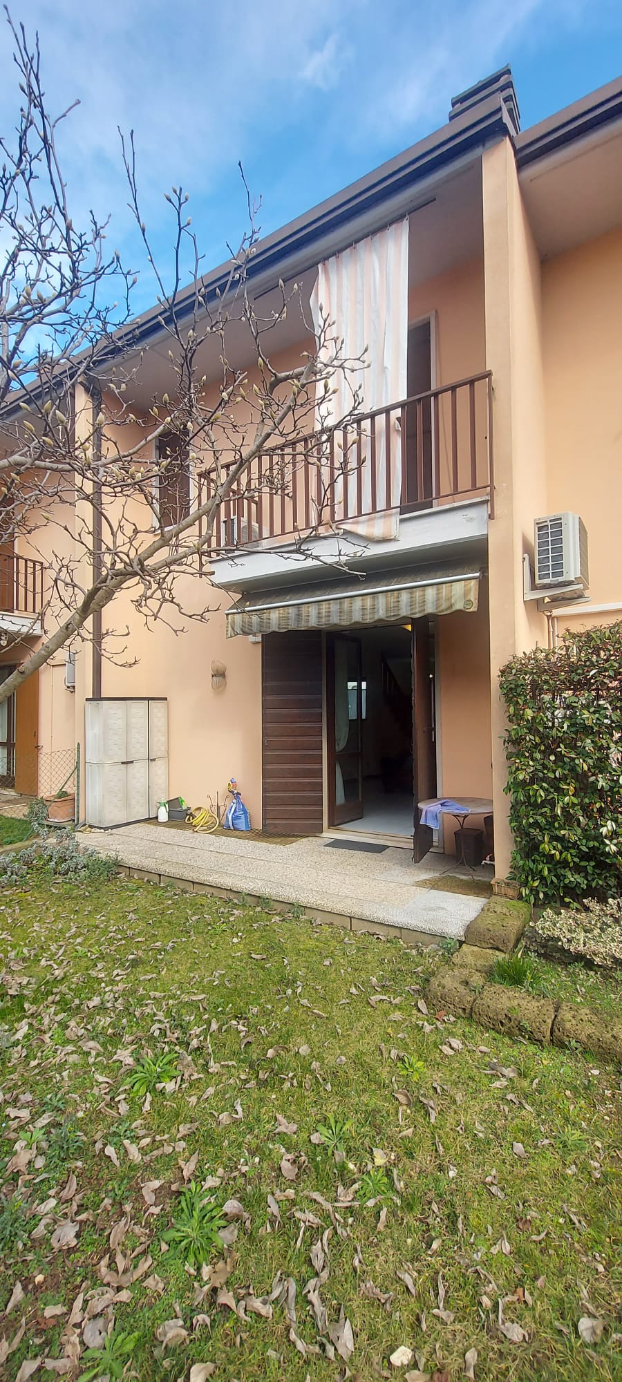 Villa a schiera Via Quasimodo, Zevio